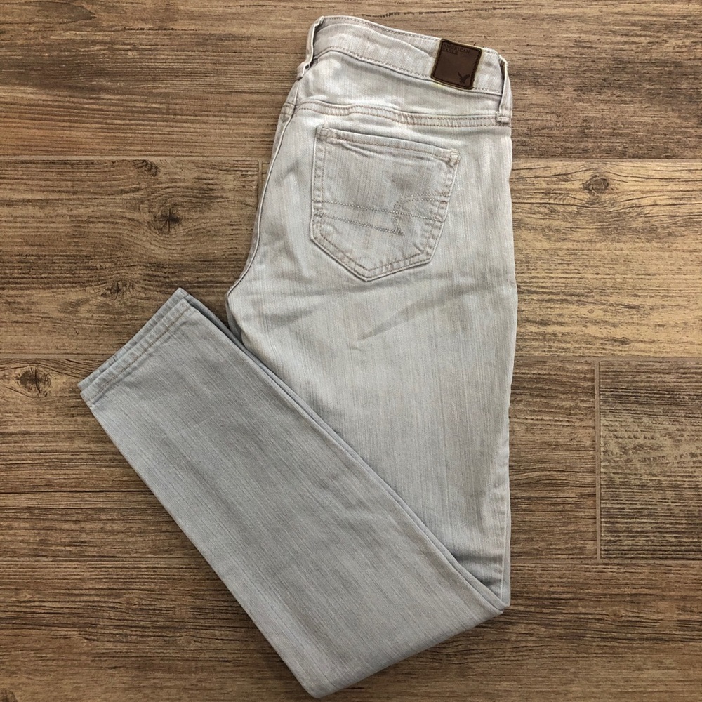 American Eagle Super Skinny Jeans size 2s